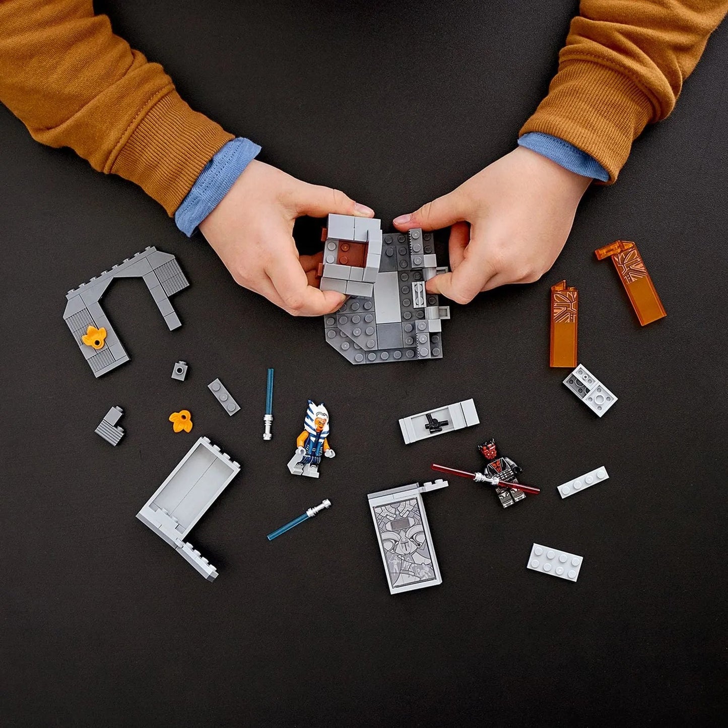 ليغو المبارزة في ماندالور 75310 حرب النجوم