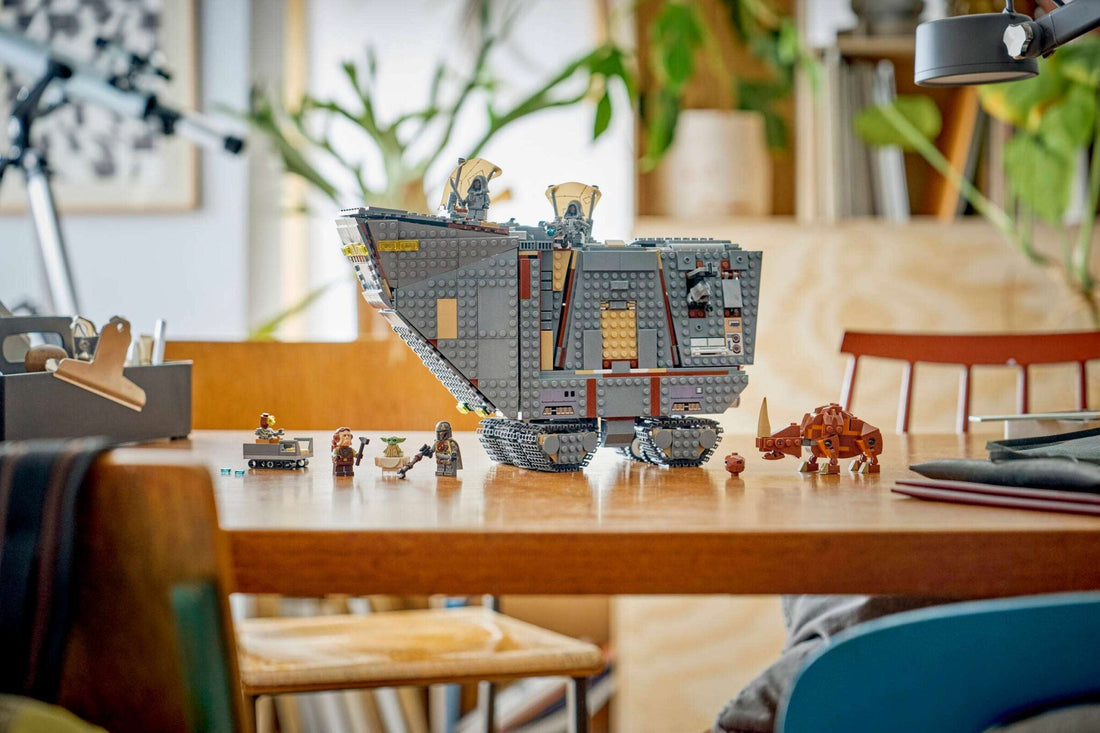 LEGO Star Wars 75453 Offworld Sandcrawler &amp; Mudhorn Revealed