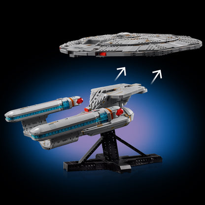 LEGO StarTrek Enterprise... الجذع ليس متاحًا بشكل جيد وخفيف الوزن في مكانه