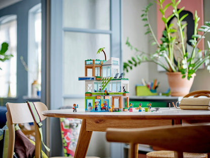 LEGO Apartment Building 60365 City