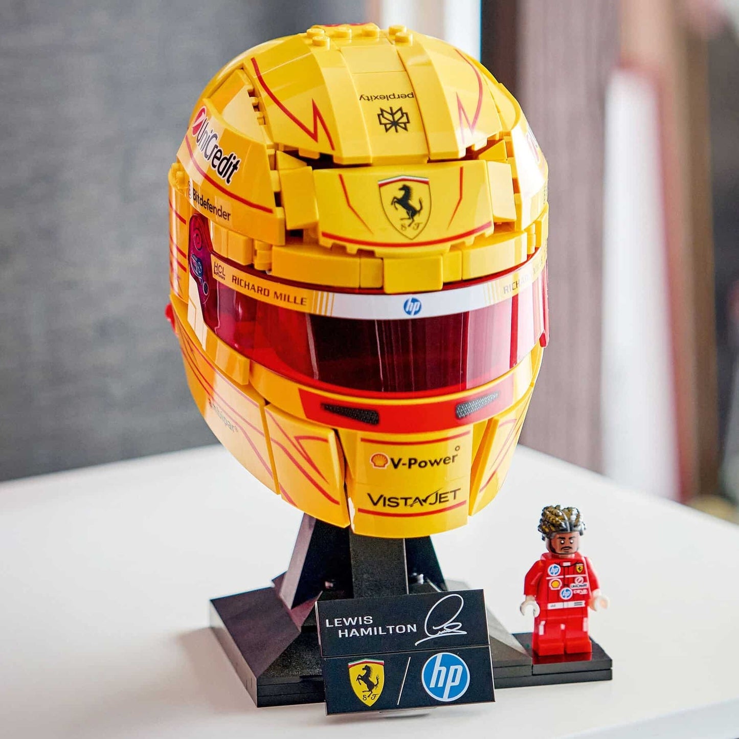 LEGO Scuderia Ferrari HP Lewis Hamilton Helmet 43022 Edition Vehicles