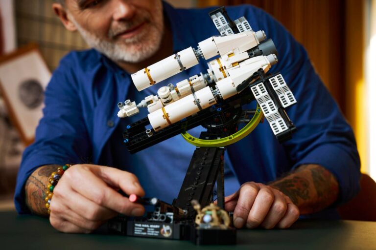 LEGO Project Hail Mary 11389 Icons