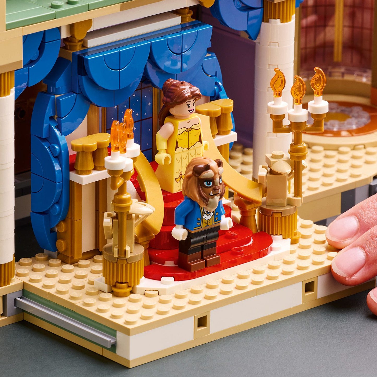LEGO Beauty and the Beast Castle 43263 Disney