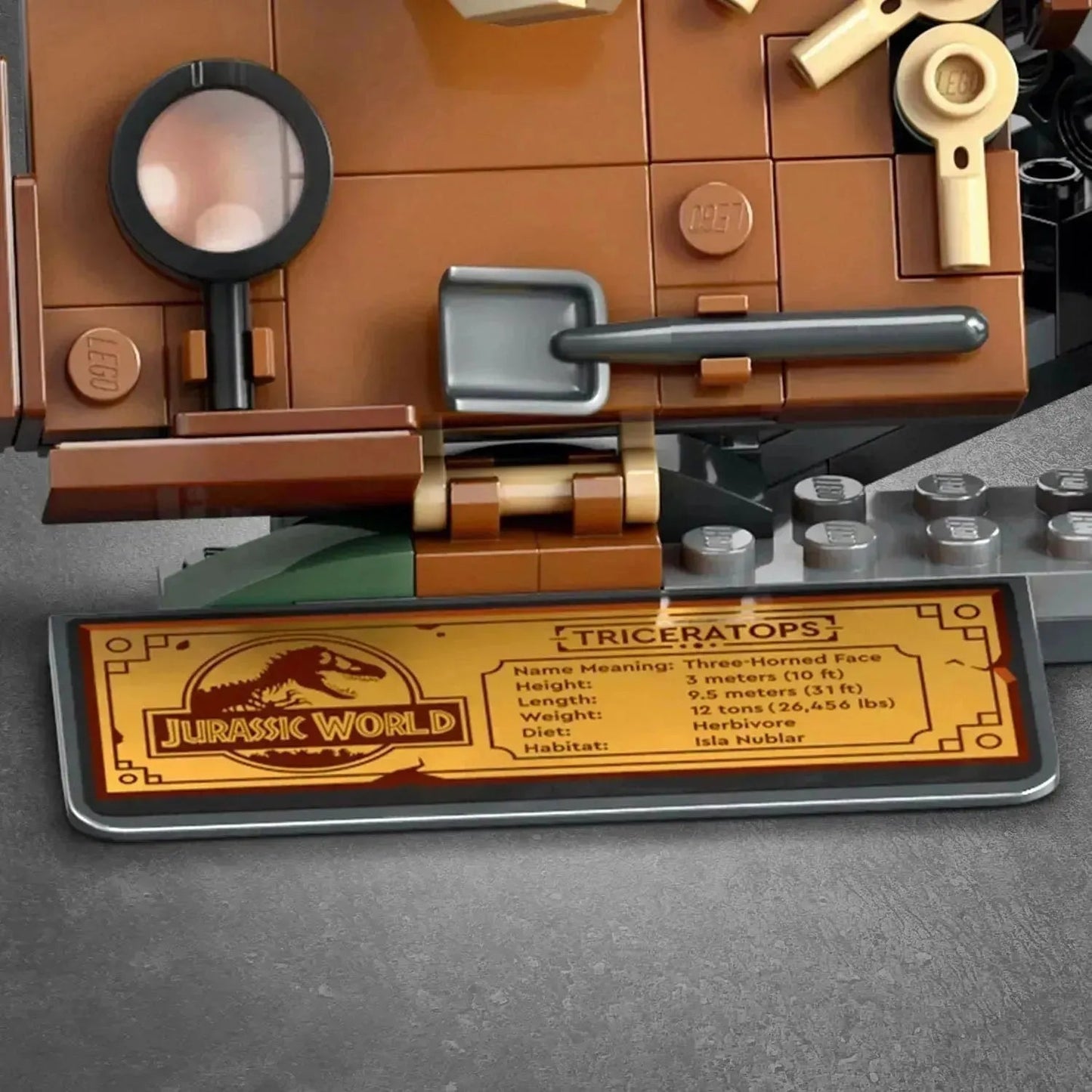 جمجمة ترايسيراتوبس من ليجو 76969 عالم جوراسيك