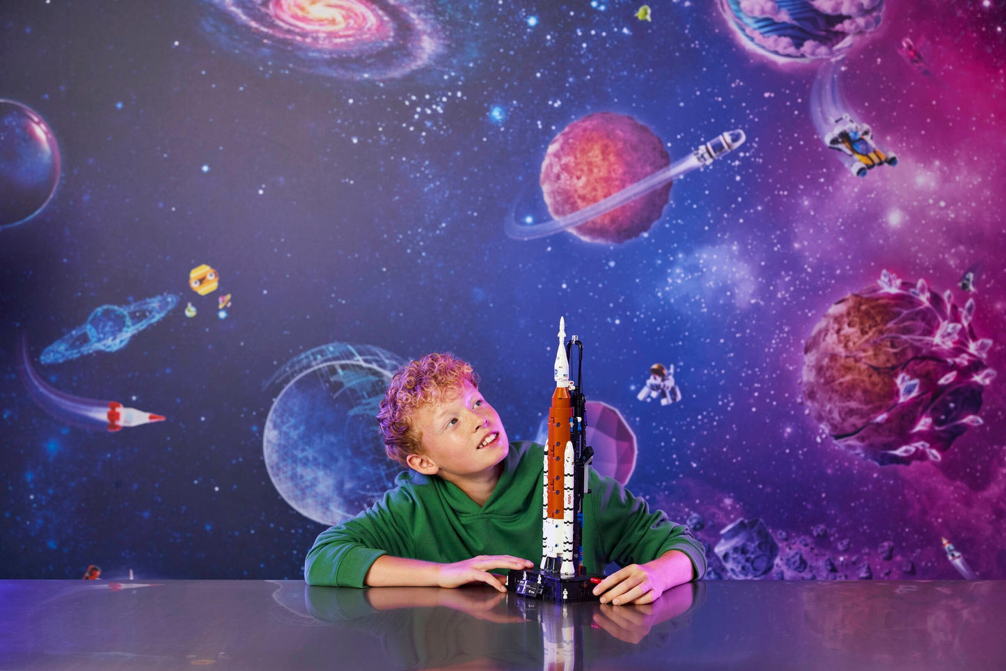 LEGO NASA Artemis Space Launch System Rocket 42221 Technic