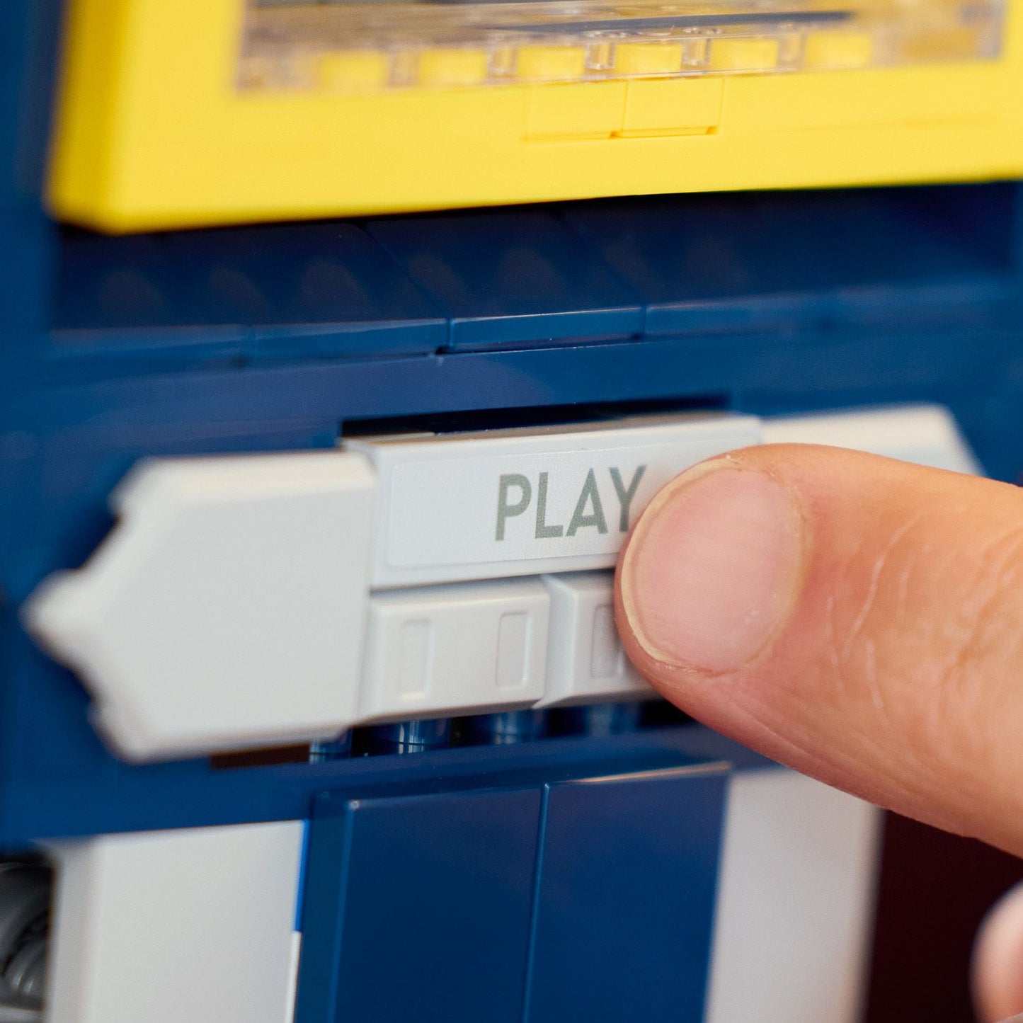 LEGO Transformers: Soundwave 10358 Icons