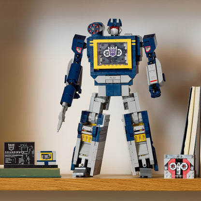 LEGO Transformers: Soundwave 10358 Icons