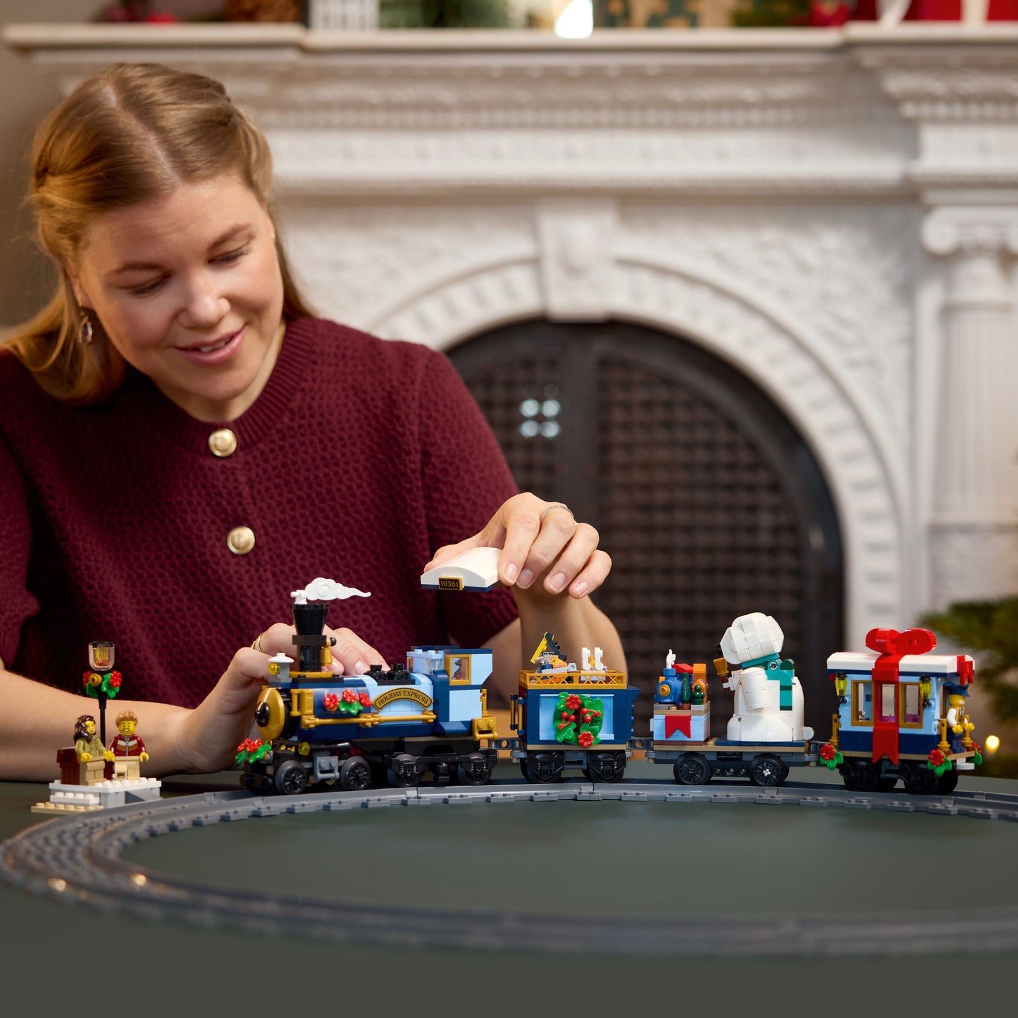 LEGO Winter Express Train 10361 Icons