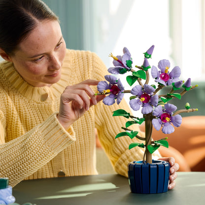 مجموعة ليغو هيبيسكوس النباتية 10372