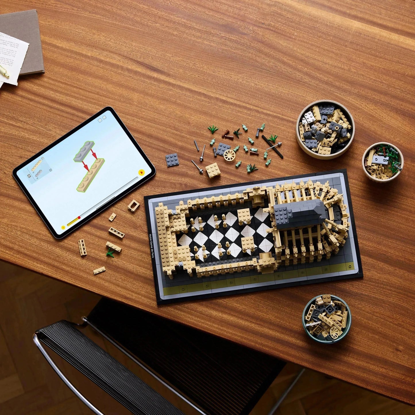 ليغو نوتردام كاثيدرال 21061 الهندسة المعمارية