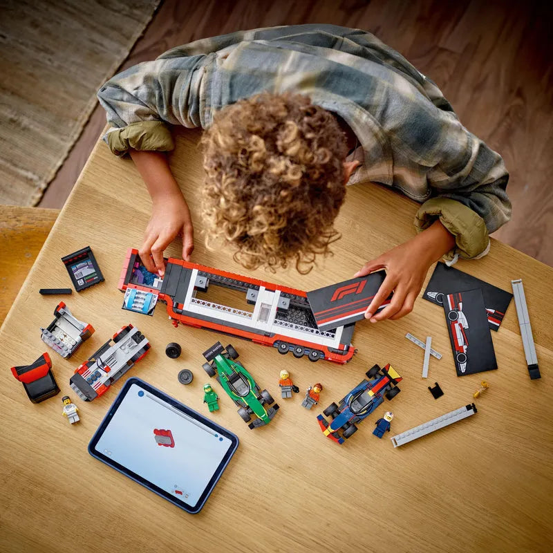 شاحنة ليغو فورمولا 1 مع سيارتي ريد بول RB20 وأستون مارتن AMR24 فورمولا 1 60445 سيتي