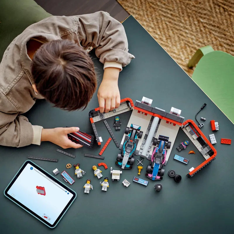 التقت LEGO Pitbox مع سيارة Mercedes AMG en Alpine F1 60444 City