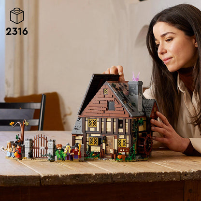 LEGO Disney Hocus Pocus: The Sanderson Sisters' Cottage 21341 Ideas LEGO IDEAS @ 2TTOYS | Official LEGO shop😊🥰 LEGO €. 199.99