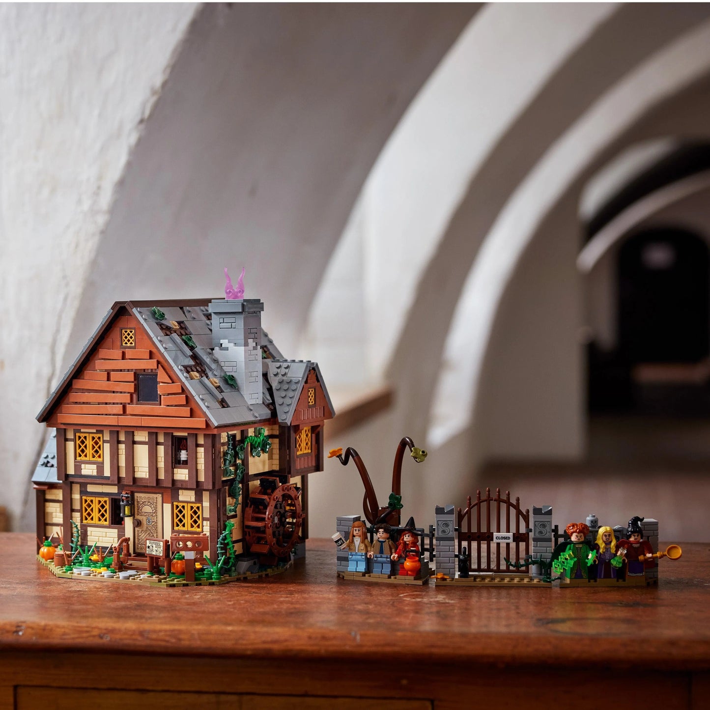LEGO Disney Hocus Pocus: The Sanderson Sisters' Cottage 21341 Ideas LEGO IDEAS @ 2TTOYS | Official LEGO shop😊🥰 LEGO €. 199.99