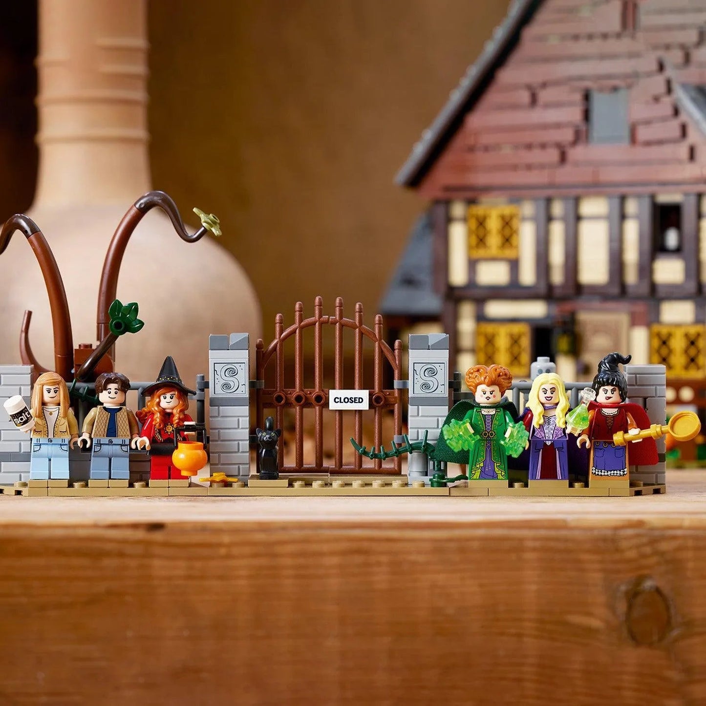 LEGO Disney Hocus Pocus: The Sanderson Sisters' Cottage 21341 Ideas LEGO IDEAS @ 2TTOYS | Official LEGO shop😊🥰 LEGO €. 199.99