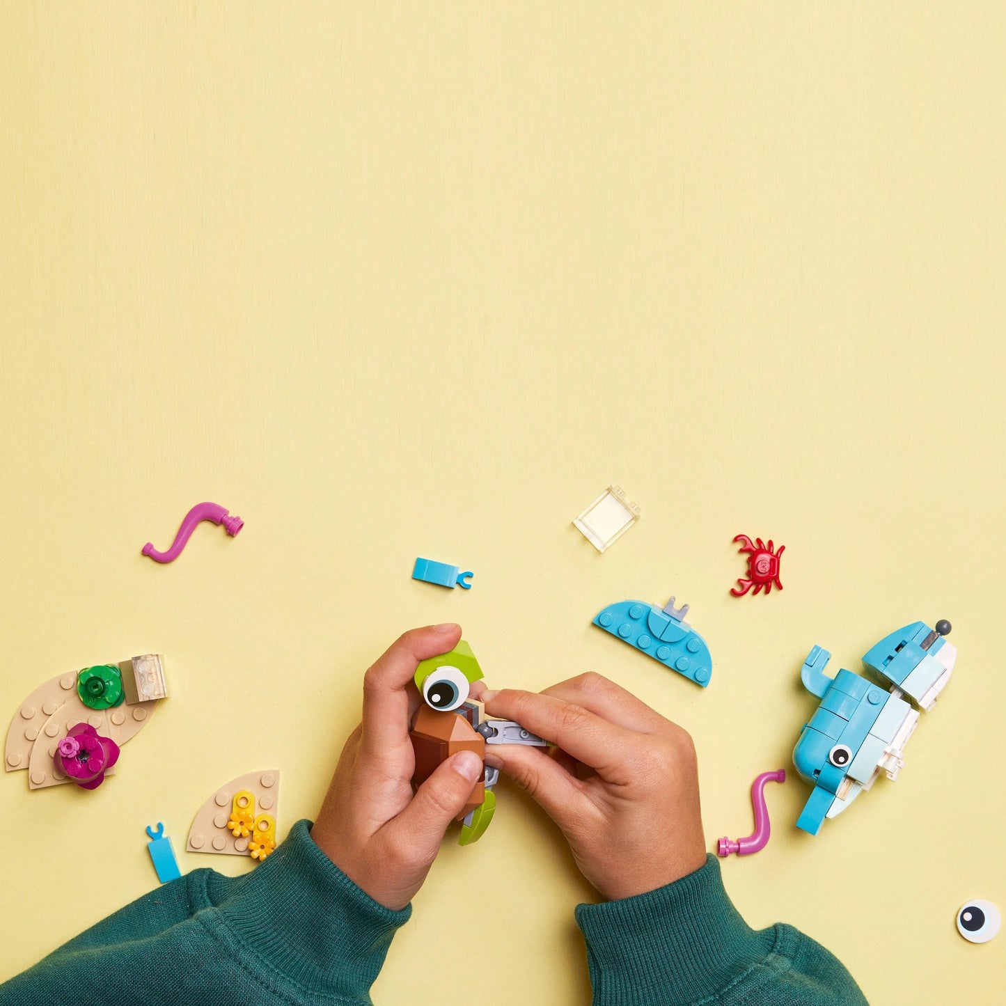 LEGO Dolphin and Turtle 31128 Creator 3-in-1 LEGO CREATOR @ 2TTOYS | Official LEGO shop😊🥰 LEGO €. 8.48