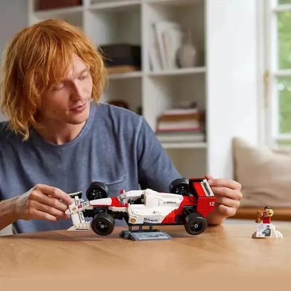 LEGO McLaren MP4/4 & Ayrton Senna 10330 Icons LEGO Icons @ 2TTOYS | Official LEGO shop😊🥰 LEGO €. 79.99