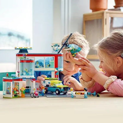 LEGO Ziekenhuis 60330 City LEGO CITY VILLE @ 2TTOYS | Official LEGO shop😊🥰 LEGO €. 94.98